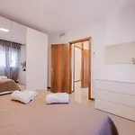 Unico Apartment 5 - 450 Mt From Mestre Station