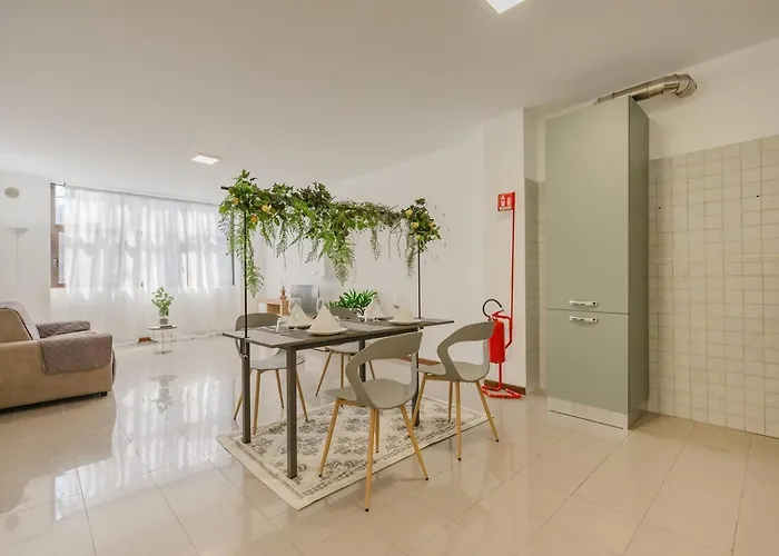 Unico Apartment 5 - 450 Mt From Mestre Station